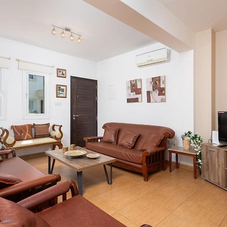 Villa Kalliopi Paralimni Exteriör bild