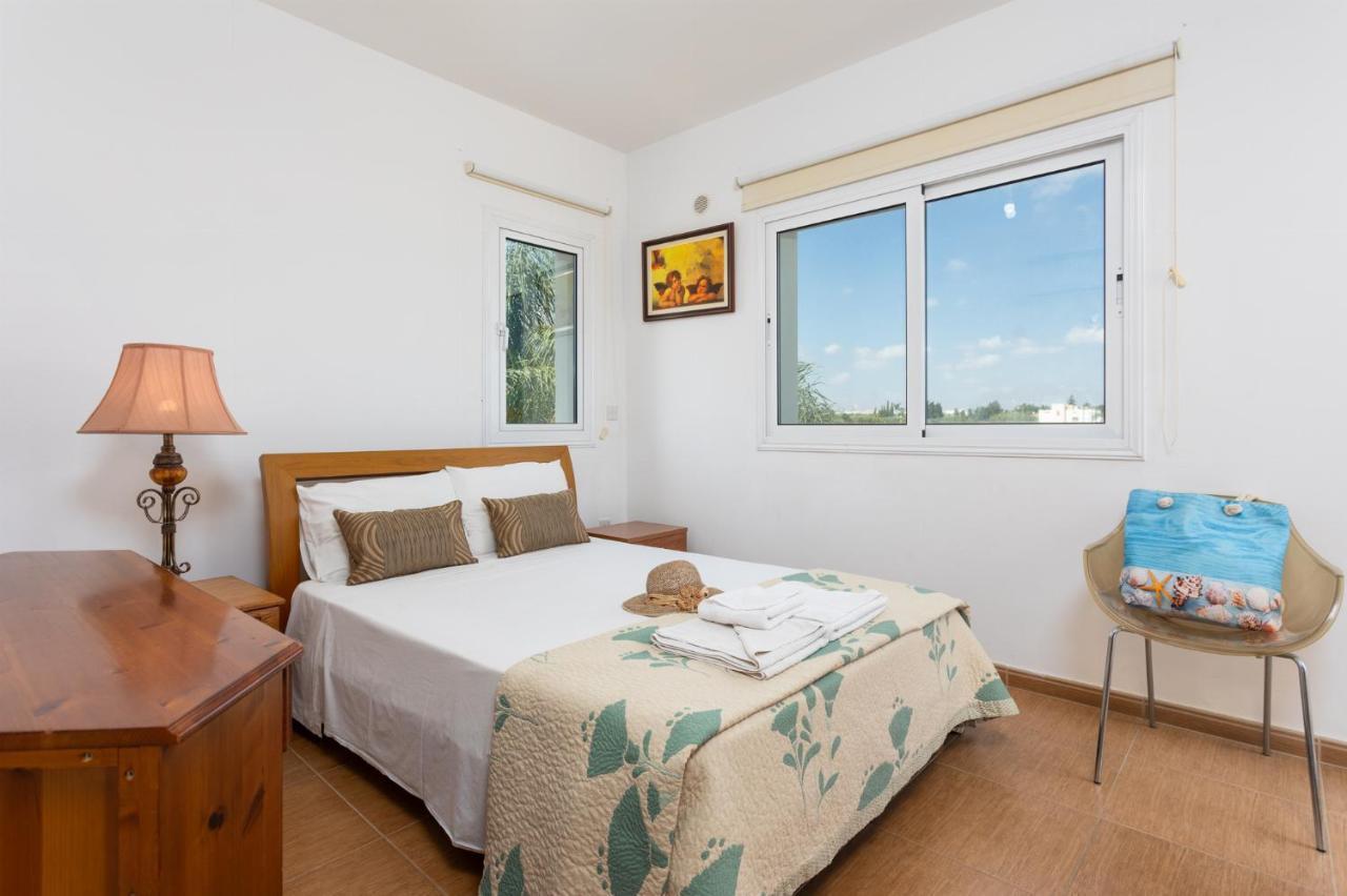 Villa Kalliopi Paralimni Exteriör bild