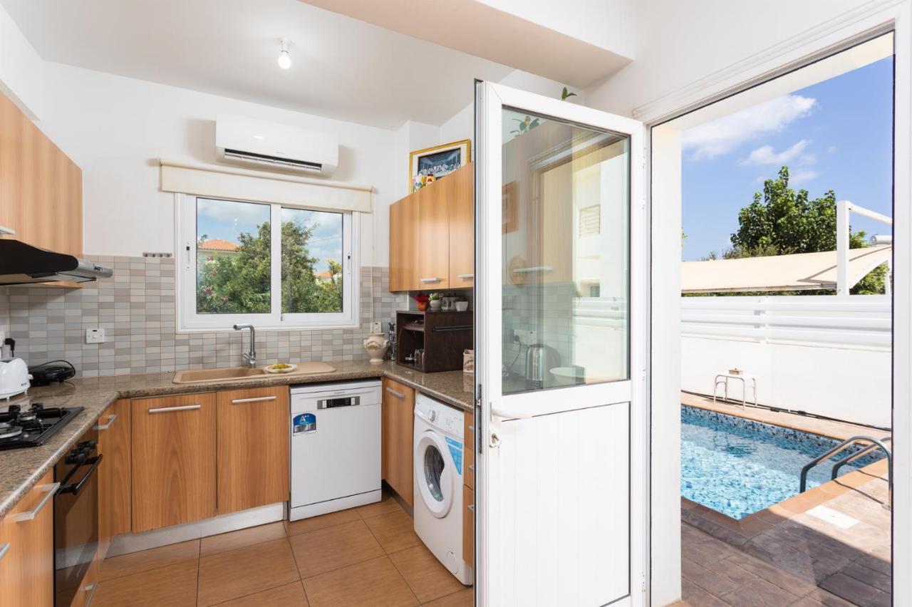 Villa Kalliopi Paralimni Exteriör bild