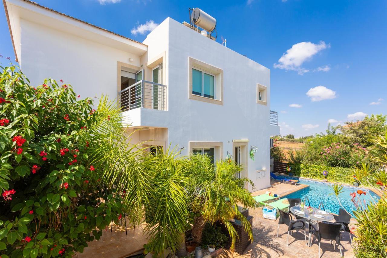 Villa Kalliopi Paralimni Exteriör bild